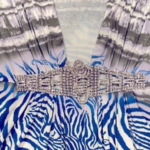 Stunning top fro SKY with jewelry size M